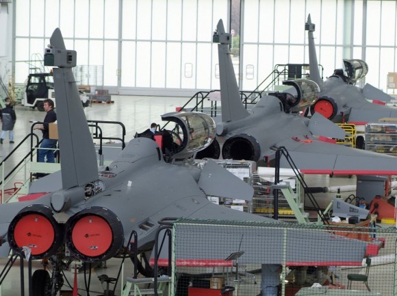 Linha de montagem do Rafale - foto Dassault
