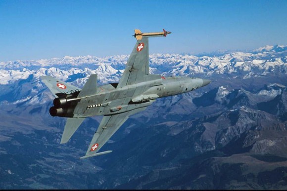 f-5-suico-foto-forca-aerea-suica