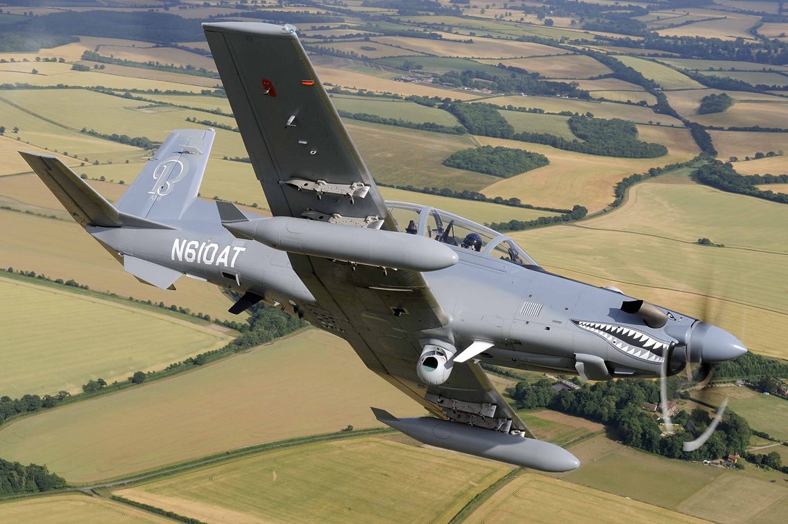 http://www.aereo.jor.br/wp-content/uploads//2011/03/AT-6-LAAR-foto-2-Hawker-Beechcraft-via-Lockheed-Martin.jpg