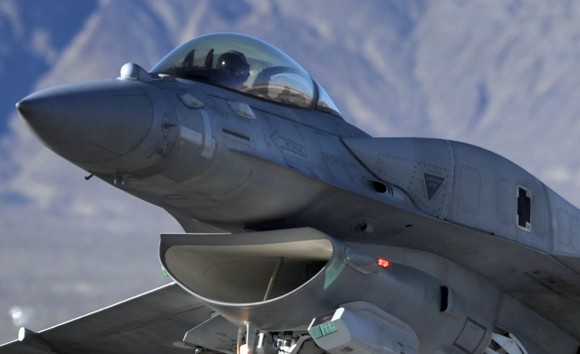 F-16 Emirados - detalhe - foto USAF