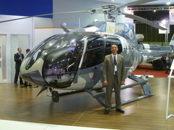 [Brasil] Camuflagem do novo helicóptero da PM do Paraná EC-130-B4-do-Grupamento-Aeropolicial-Resgate-Aéreo-da-Polícia-Militar-do-Estado-do-Paraná-estava-pintado-com-a-camuflagem-proposta-pelo-jornalista-e-designer-Alexandre-Galante-3-580x435