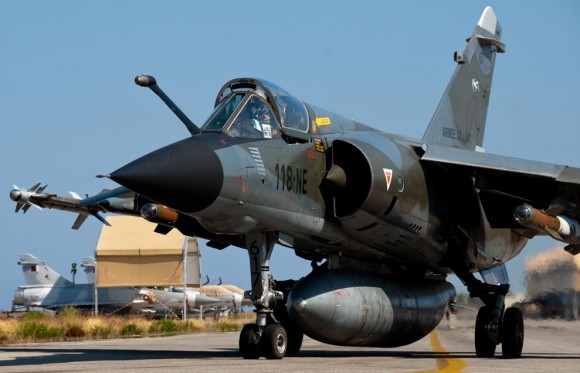 Mirage F1 desdobrado em La Sude para operações sobre a Líbia - foto 2 Armee de lair