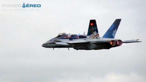 EDA 60 anos - CF-18 Hornet apresentação 2 sábado -  foto 5 Nunão - Poder Aéreo