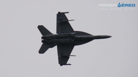 EDA 60 anos - Super Hornet apresentação 1 domingo - foto Nunão - Poder Aéreo