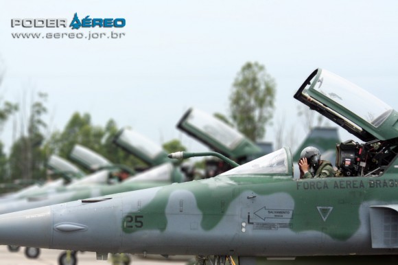 F-5EM na BASC - festa dos 64 anos do GAVCA - foto Poder Aereo - Galante