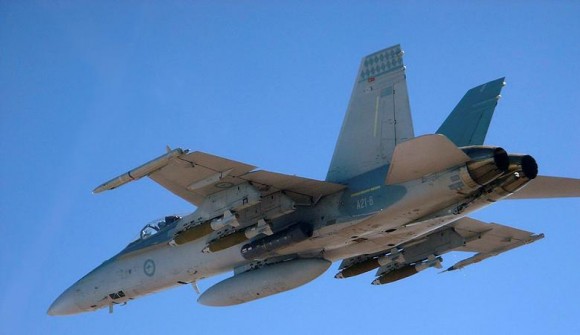 F-18 Hornet da Austrália com JDAM de 500 libras - foto MD Australia