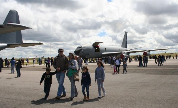 KC-135 do Chile nos 100 anos da Aviação Militar no Uruguai - foto 2 FACh