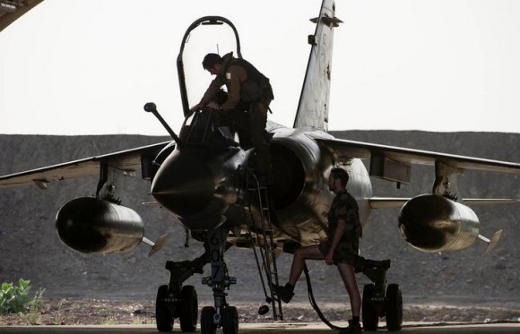 Mirage F1 deixa o Chade - foto 2 Força Aérea Francesa