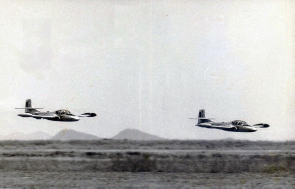 T-37C-0872-e-73-vôo-de-grupo - foto arquivo Camazano