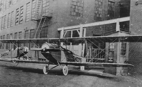 Primeiras aeronaves do 110 OS - origem da 131 Ala - Curtiss Jenny - foto USAF