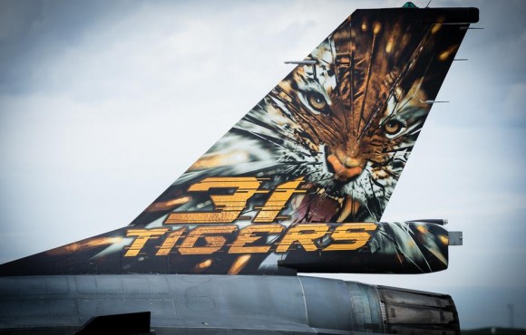 Tiger Meet 2013 - F-16 - foto via Força Aérea Francesa