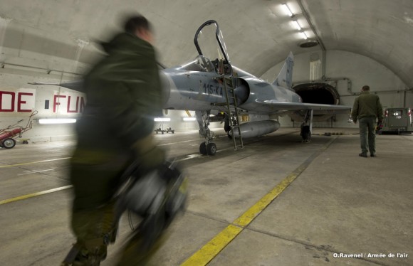 Mirage 2000 em alerta de permanência operacional na França - foto Força Aérea Francesa