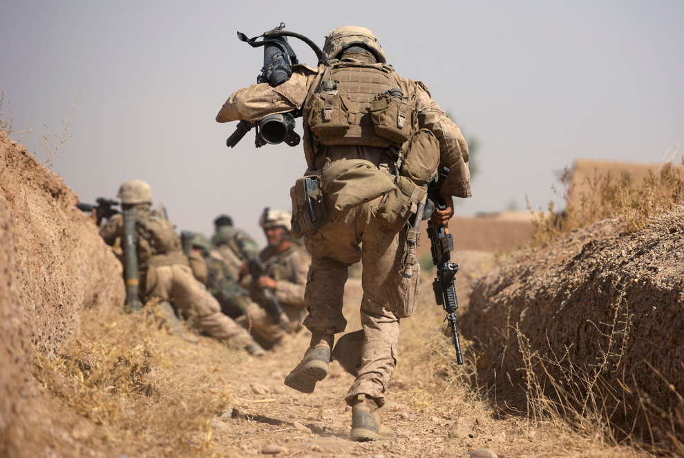 USMC em combate contra o taliba em 2009 - foto AP