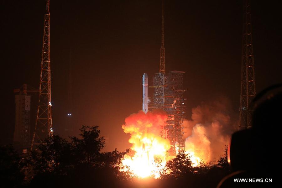 longa marcha transportanto sonda Chang 3E - china news