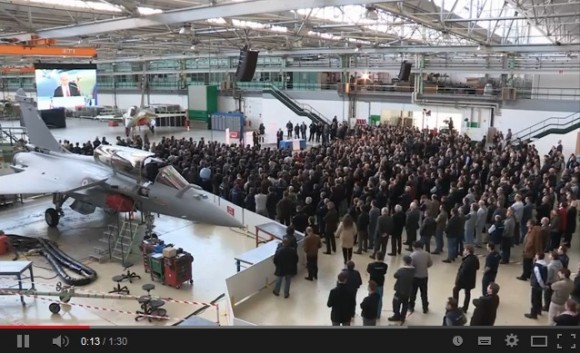 Cena vídeo lançamento Rafale F3R em Merignac - discurso CEO Eric Trappier - vídeo Dassault