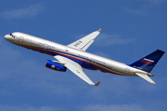1280px-Russian_Air_Force_Tu-214ON_RA-64519_UUBW_2011-8-12