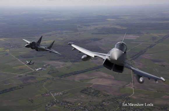 Typhoon e MiG-29 na Lituânia - foto 5 via MD Polônia