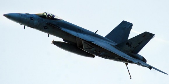 Super Hornet do Tomcatters - VFA 31 - em julho - foto USN