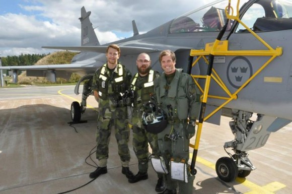 Primeiro Gripen C no mundo a atingir 2000 horas de voo - foto 3 Forças Armadas da Suécia
