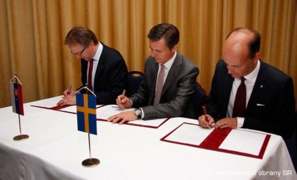 representantes da Suécia, Rep Tcheca e Eslováquia assinam carta de intenções - foto MD Rep Tcheca