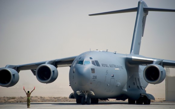C-17A da RAAF em missão no Oriente Médio em set2014 - foto Min Def Australia