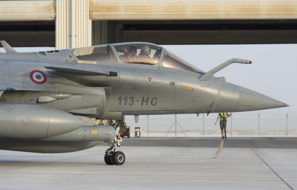 Caça Rafale do esq 1-7 Provence do reforço a operações no Iraque - foto Min Def França