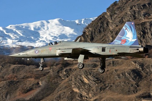 F-5 - foto Força Aérea Suíça