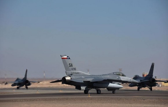 Salitre 2014 - F-16 da USAF - foto FACh