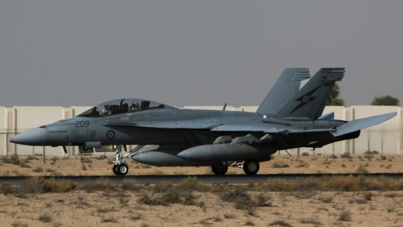 Super Hornet australiano volta de primeira missão no Oriente Médio - foto MD Australia