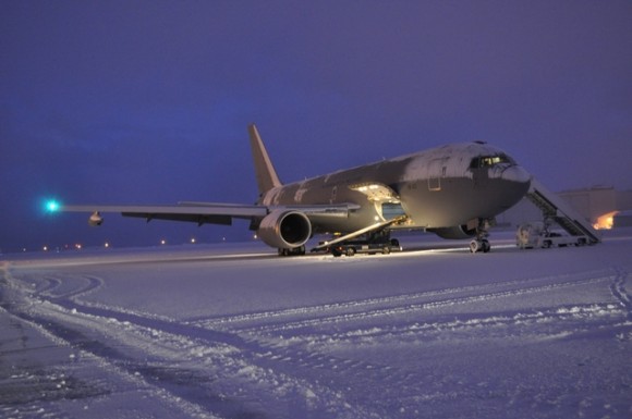 KC-767 italiano apoia traslado de caças Gripen tchecos de volta da Islândia - foto Min Def Rep Tcheca