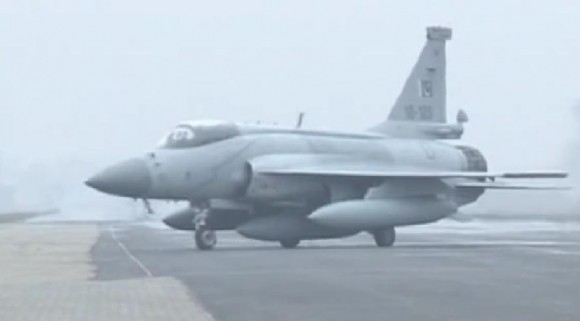 JF-17 Thunder introduzido na CCS da PAF - cena 4 vídeo Newsone