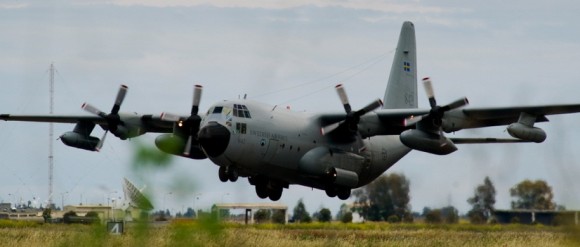 C-130 H reabastecedor - TP 84 - foto Forças Armadas da Suécia
