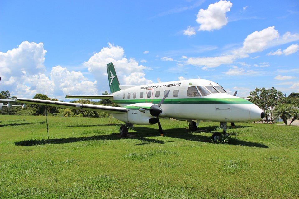 MAB - 6 - EMB-110 Bandeirante