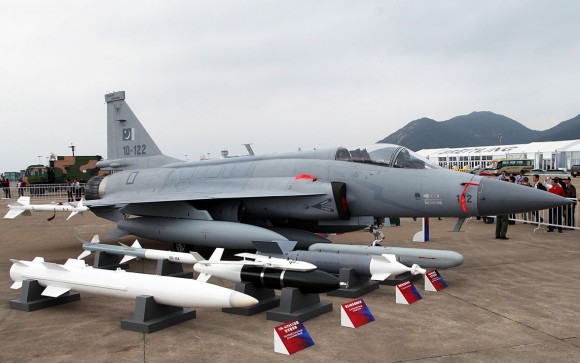 Revelados os termos da negociação argentina pelo caça JF-17 Block II