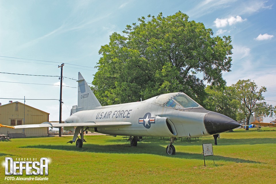 Convair TF-102A Delta Dagger Serial 56-2337