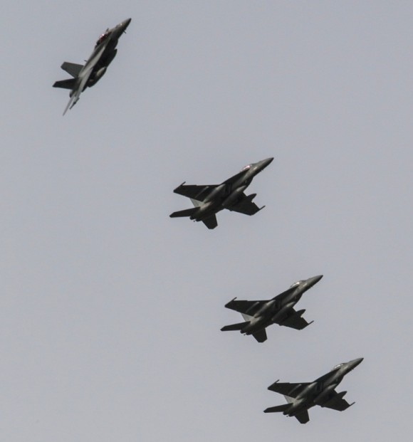 Quatro jatos Super Hornet da RAAF voltam do Iraque - foto Min Def Australia