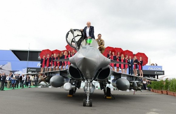 Rafale deixa Salao Le Bourget 2015 - foto 2 Dassault