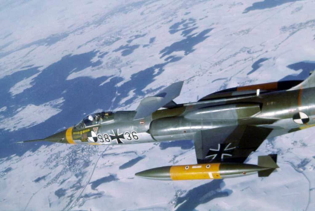 F-104 CCV