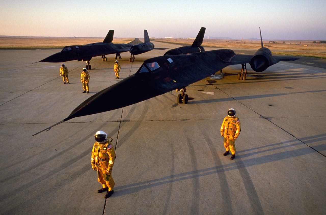 lockheed-martin-sr-71-blackbird-1.jpg