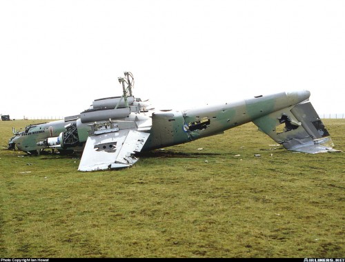 FMA IA-58A Pucará daños por el ataque Sea Harrier