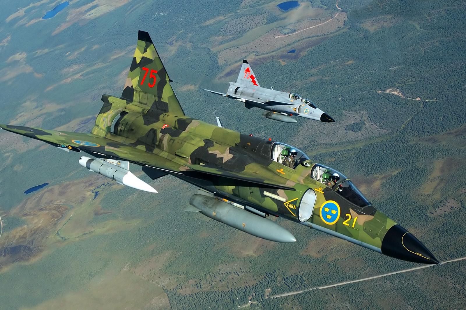 Saab-Viggen-8.jpg