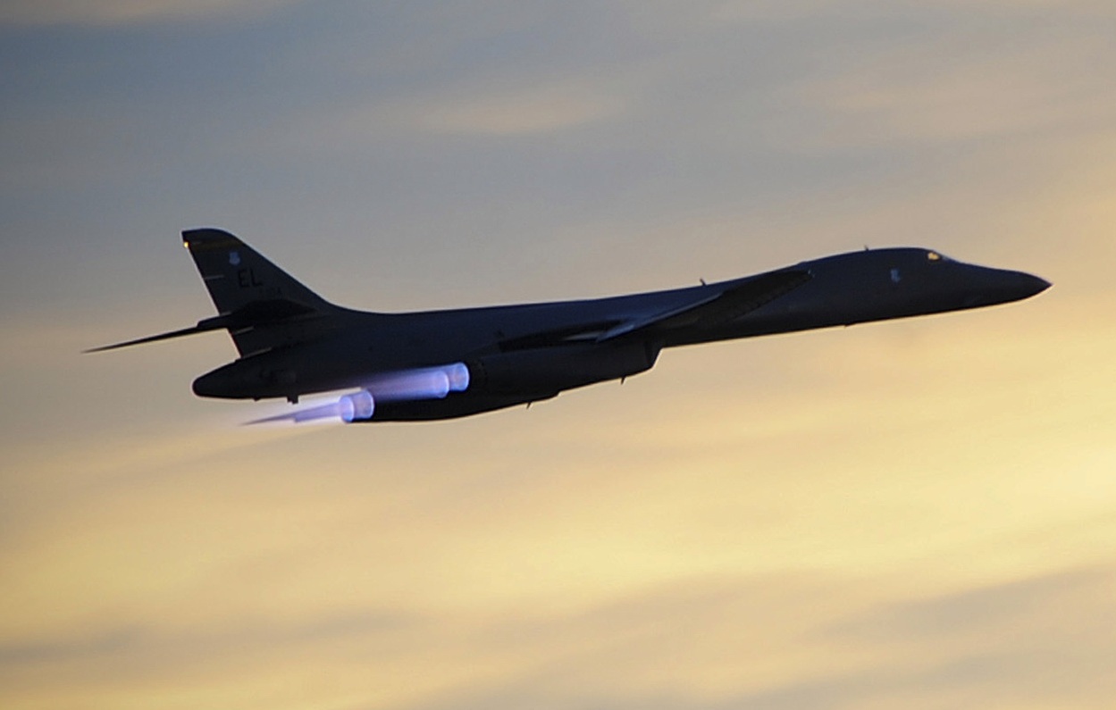 B-1-foto-USAF.jpg