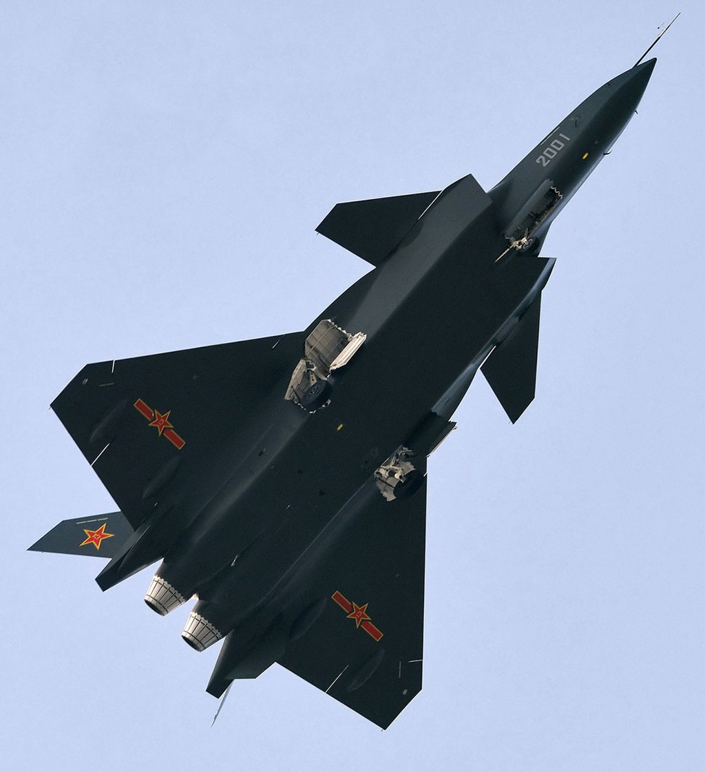 http://www.aereo.jor.br/wp-content/uploads/2011/01/J-20-first-flight-122.jpg