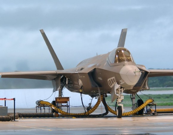 F-35 solo - foto Lockheed Martin