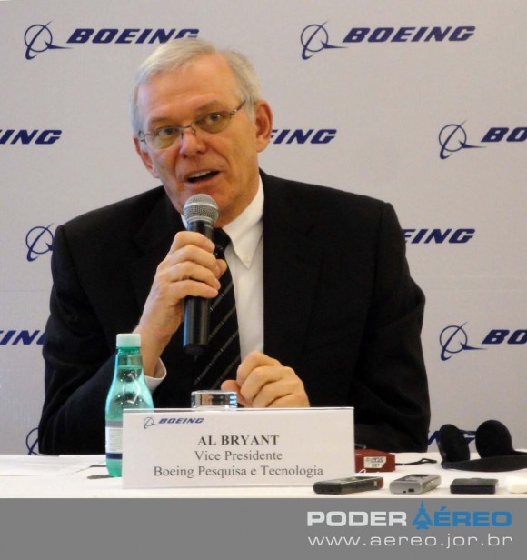Al Bryant - coletiva Boeing anúncio Centro de Pesquisa no Brasil - foto 2 Nunão - Poder Aéreo