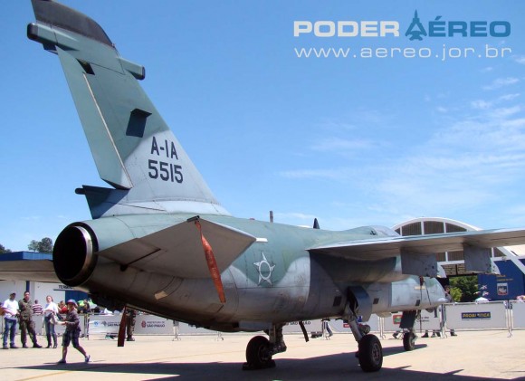 A-1A 5515 - foto Nunão - Poder Aéreo