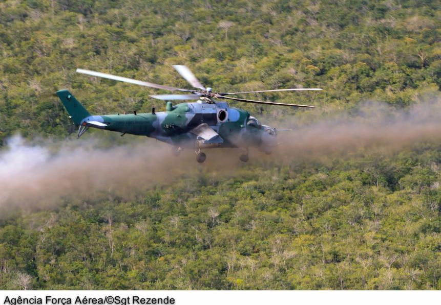 Imagens de helicópteros sendo derrubados são de um jogo, e não de