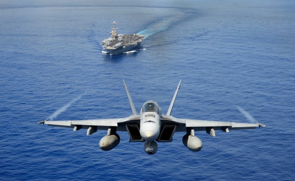 Super Hornet esquadrão Tophatters - foto USN