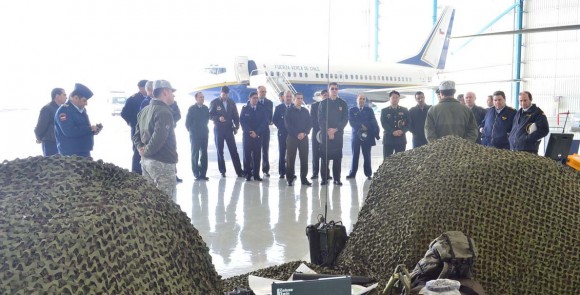 Adidos militares no Chile conhecem aeronaves da II Brigada Aérea - foto 4 FACh