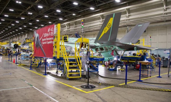 F-35 de produção número 100 - destinado a Luke AFB - foto Lockheed Martin